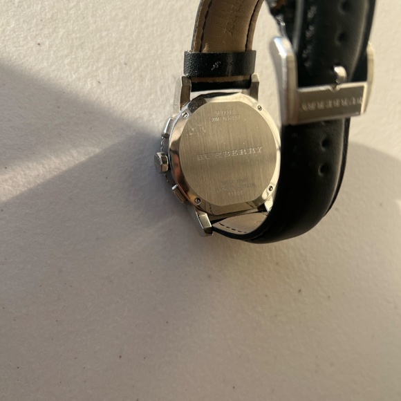 Burberry Men's Watch BU9382  Authentic - Picture 2 of 5